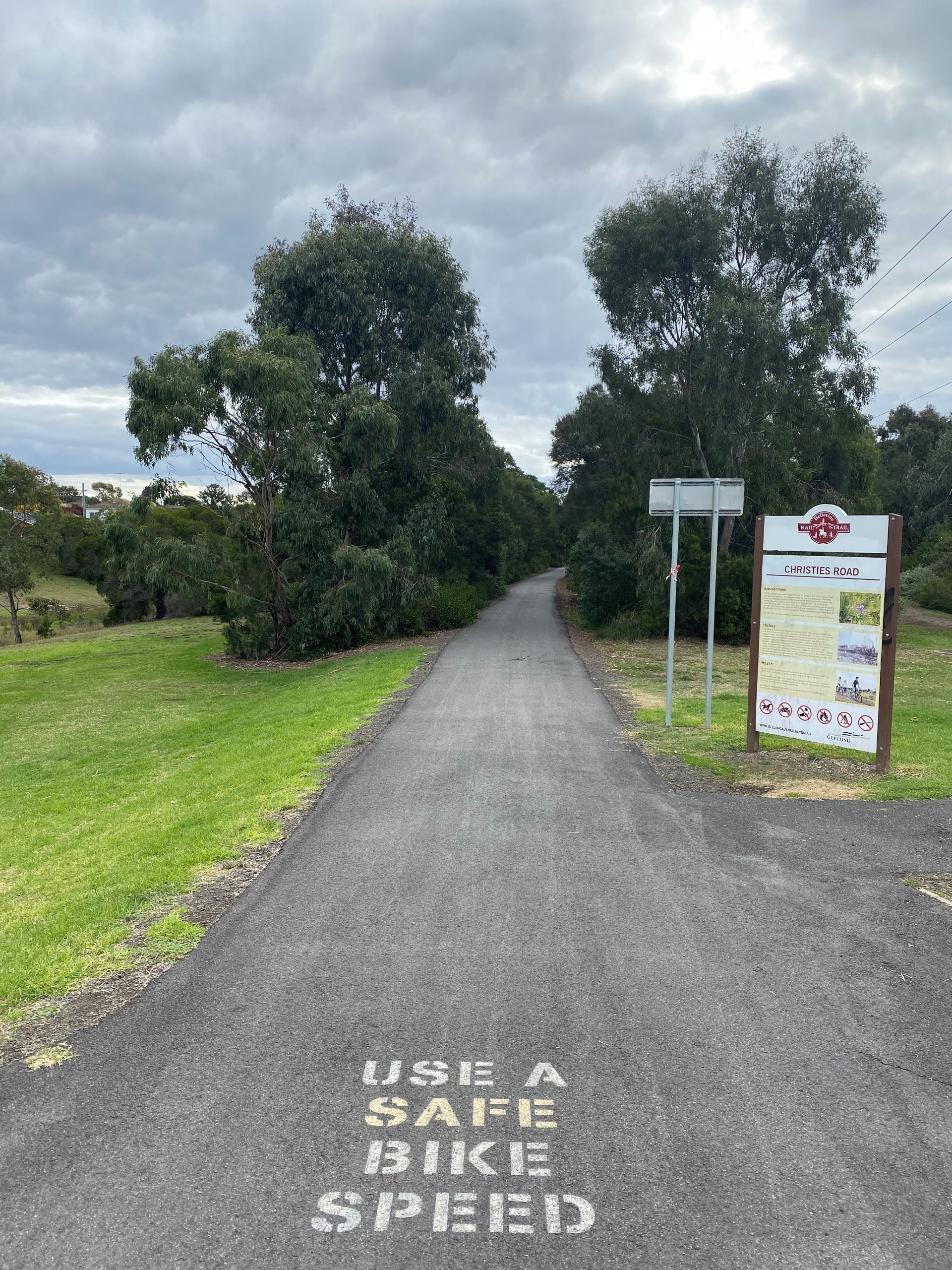Section of Bellarine Rail Trail between Melaluka and Bawtree Road