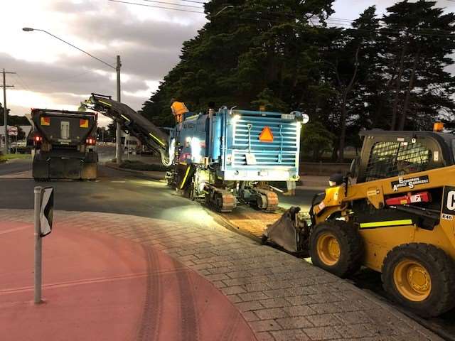 ​road constructed with recycled glass ​