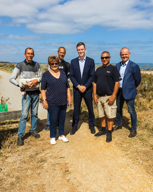 Mayor Sullivan and Friends of Ramblers Road Group